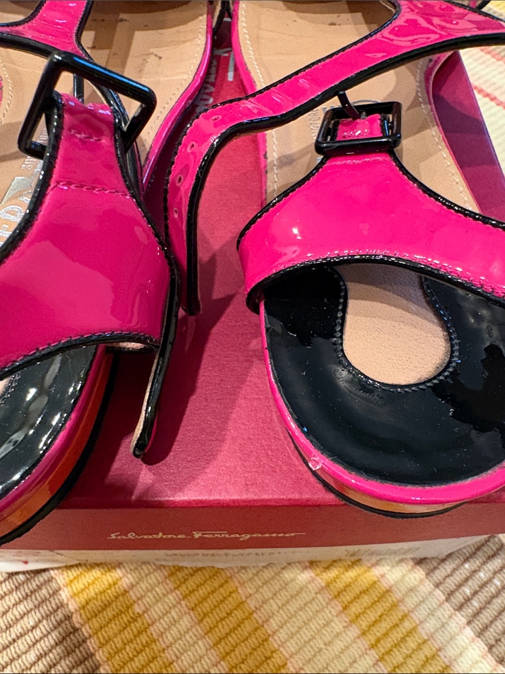 Ferragamo Pristina Sandals 7 1/2 B - Picture 4 of 8